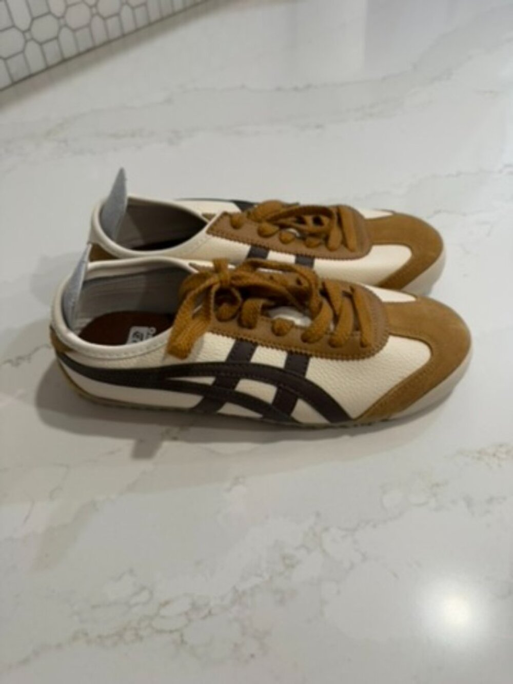 Onitsuka Tiger Mexico 66 | Cream / Licorice Brown | Size 7 - Picture 3 of 6